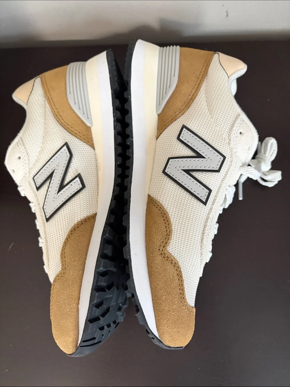 New Balance 515 Sneaker Womens Sea Salt Grey Matter Neutral Athletic Sz 6.5 NEW